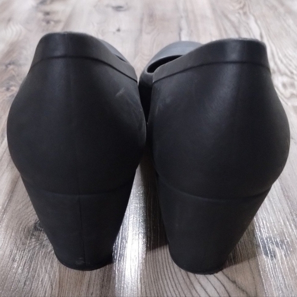 Crocs Lina Black Slip On Wedges Women's Size 10 - Picture 3 of 5